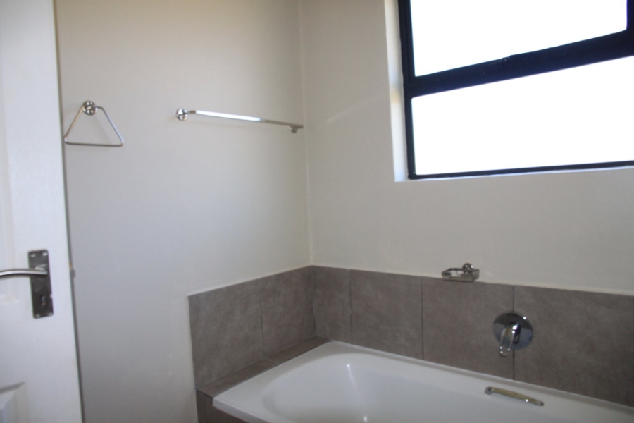 2 Bedroom Property for Sale in Kidds Beach Eastern Cape